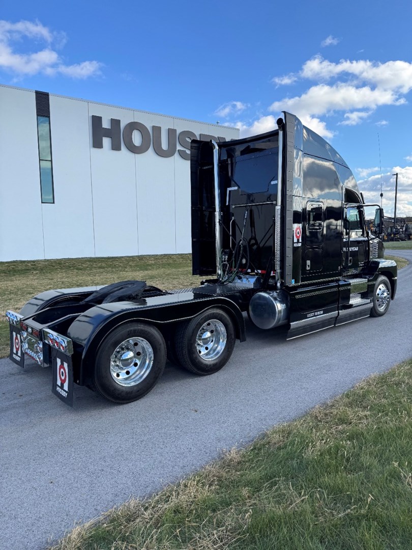 2023 MACK AN64T - USED TRUCKS SLEEPER - image 6